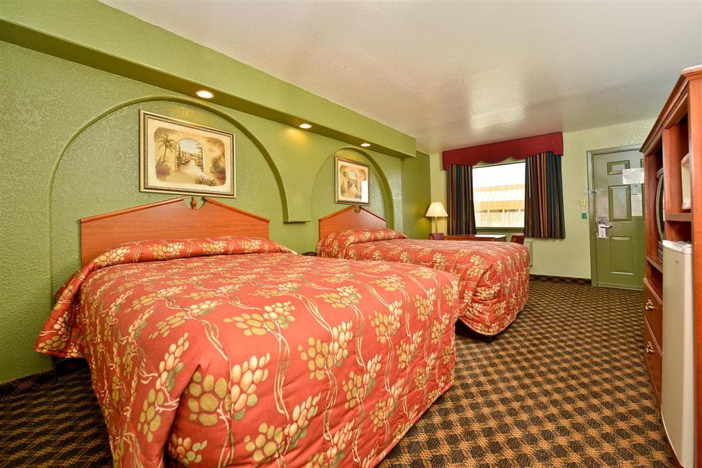 Budget Inn San Antonio Downtown I-10 East Room photo